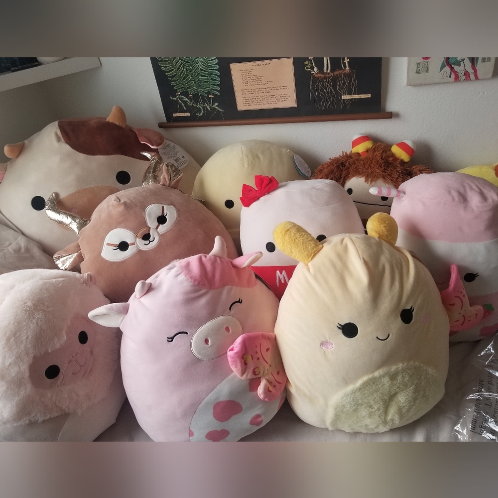 Likethis Listing To Be Notified When I Go Live!! - image 4